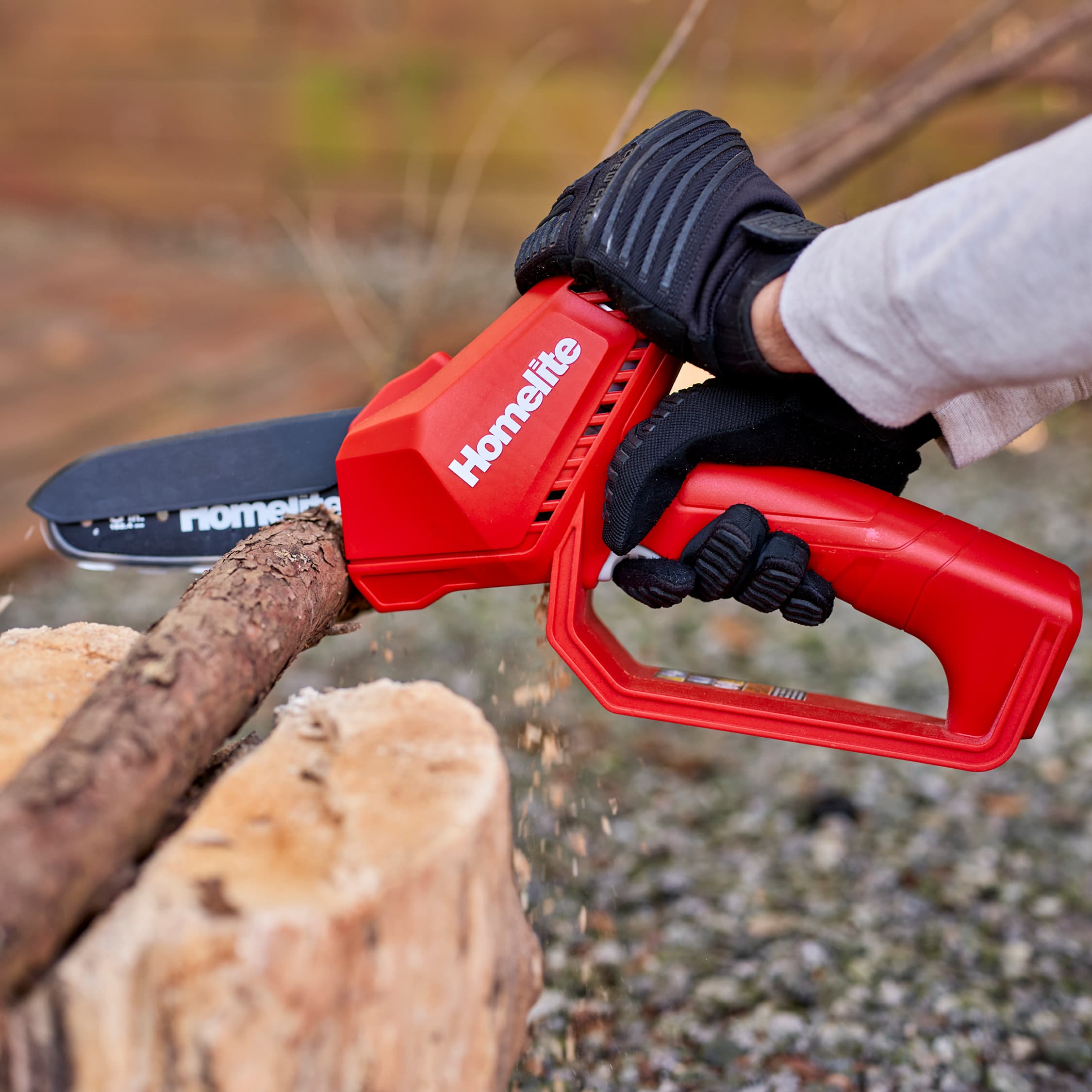 12V Cordless 6" Pruning Chainsaw- cutting branch